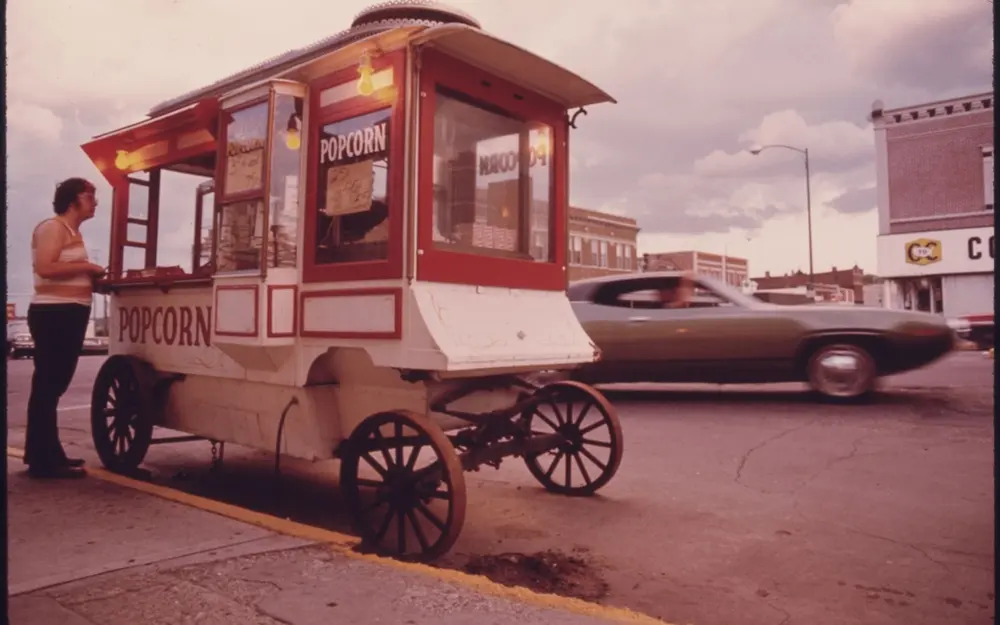 Carrito vintage de palomitas de estilo clásico americano