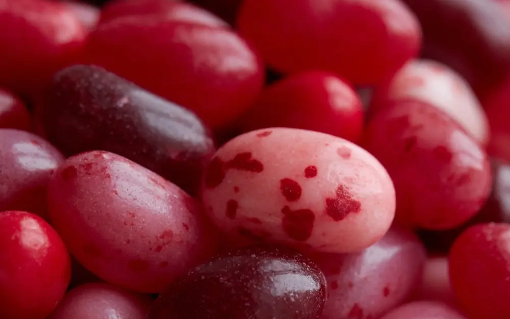 Dulces rojos enchilados en primer plano